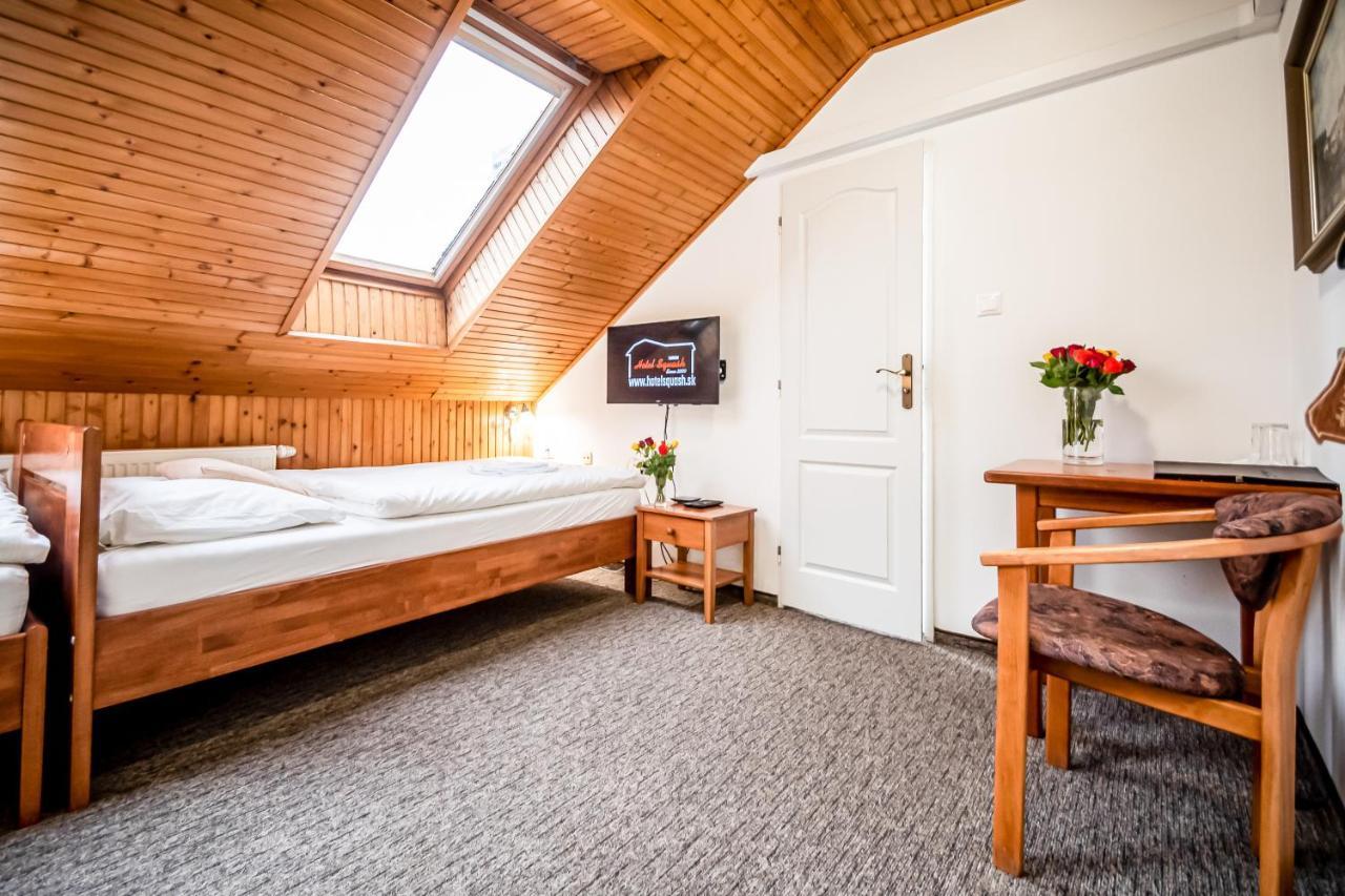 Hotel Squash Centrum プリエヴィドザ エクステリア 写真