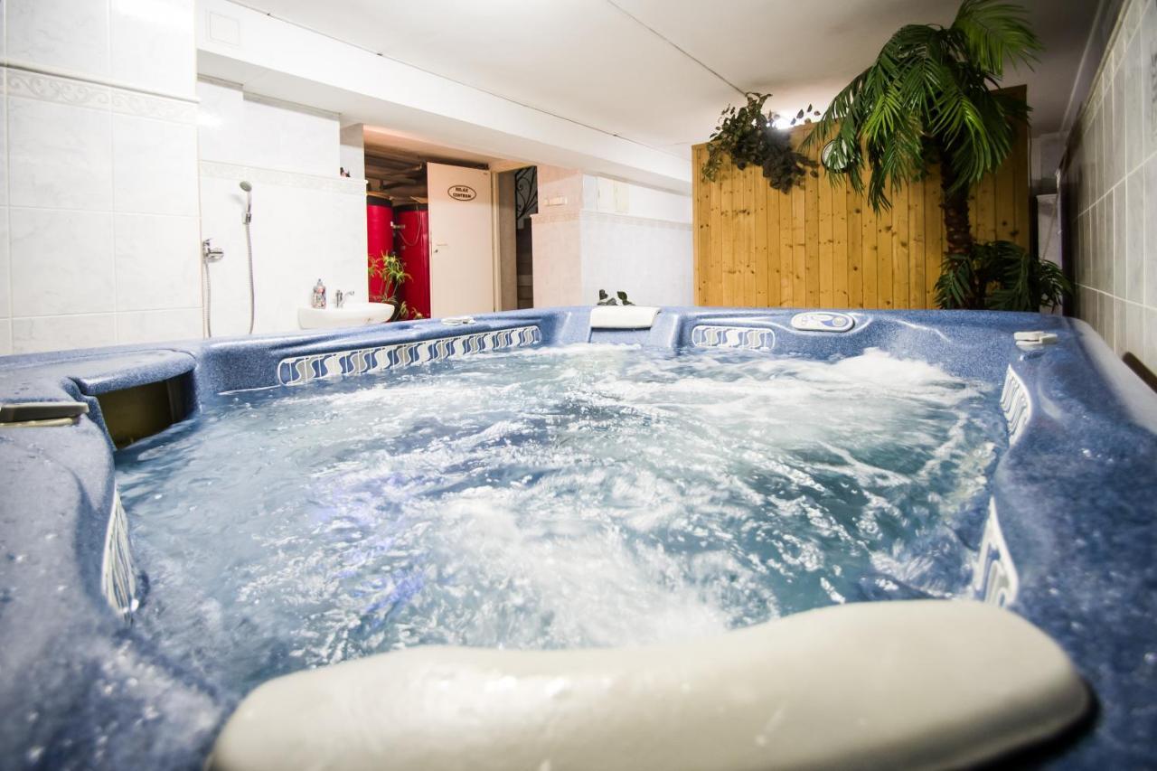 Hotel Squash Centrum プリエヴィドザ エクステリア 写真